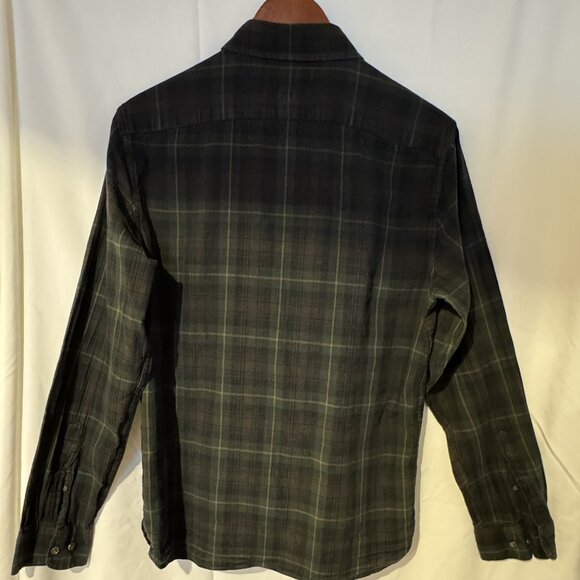Banana Republic Slim-Fit Flannel Shirt – Men’s Medium (Like New) - Picture 3 of 5